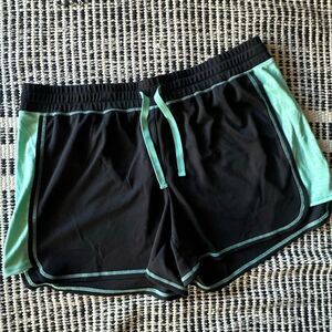 St. John’s bay Size XL Quick Dri Athletic wear shorts